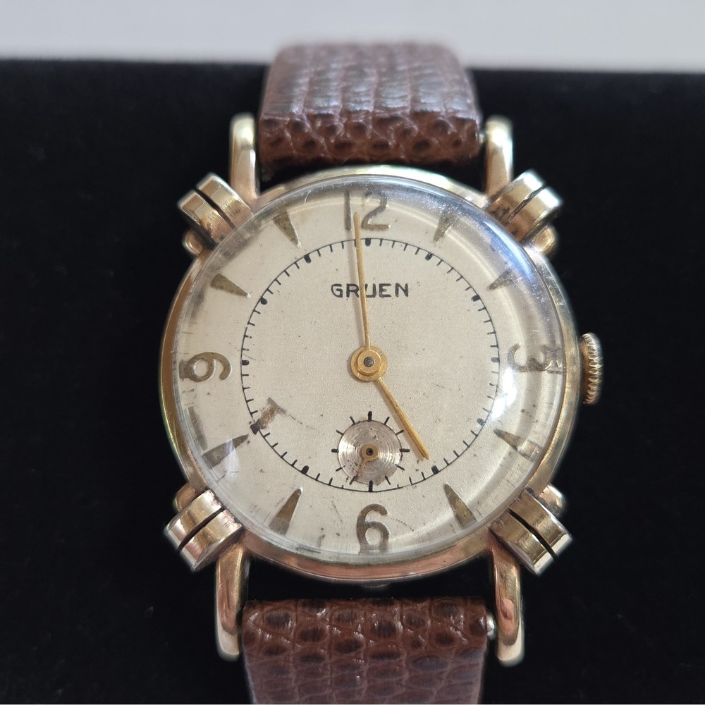 Gruen Knotted Fancy Lugs Mens Watch. 10K Rolled Gold,Manual Wind, Subdial.
